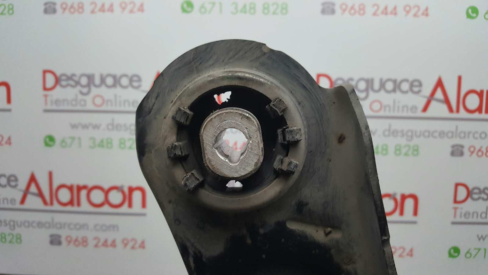 Foto 2 di 10