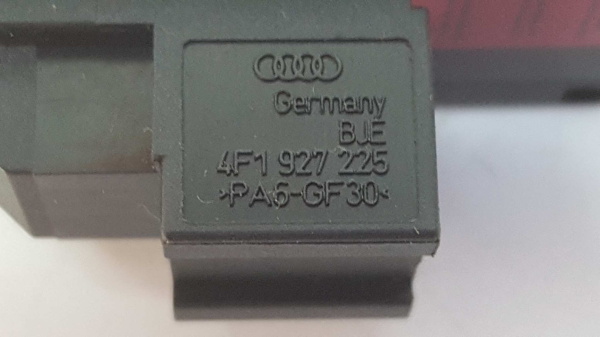 Foto 6 di 10