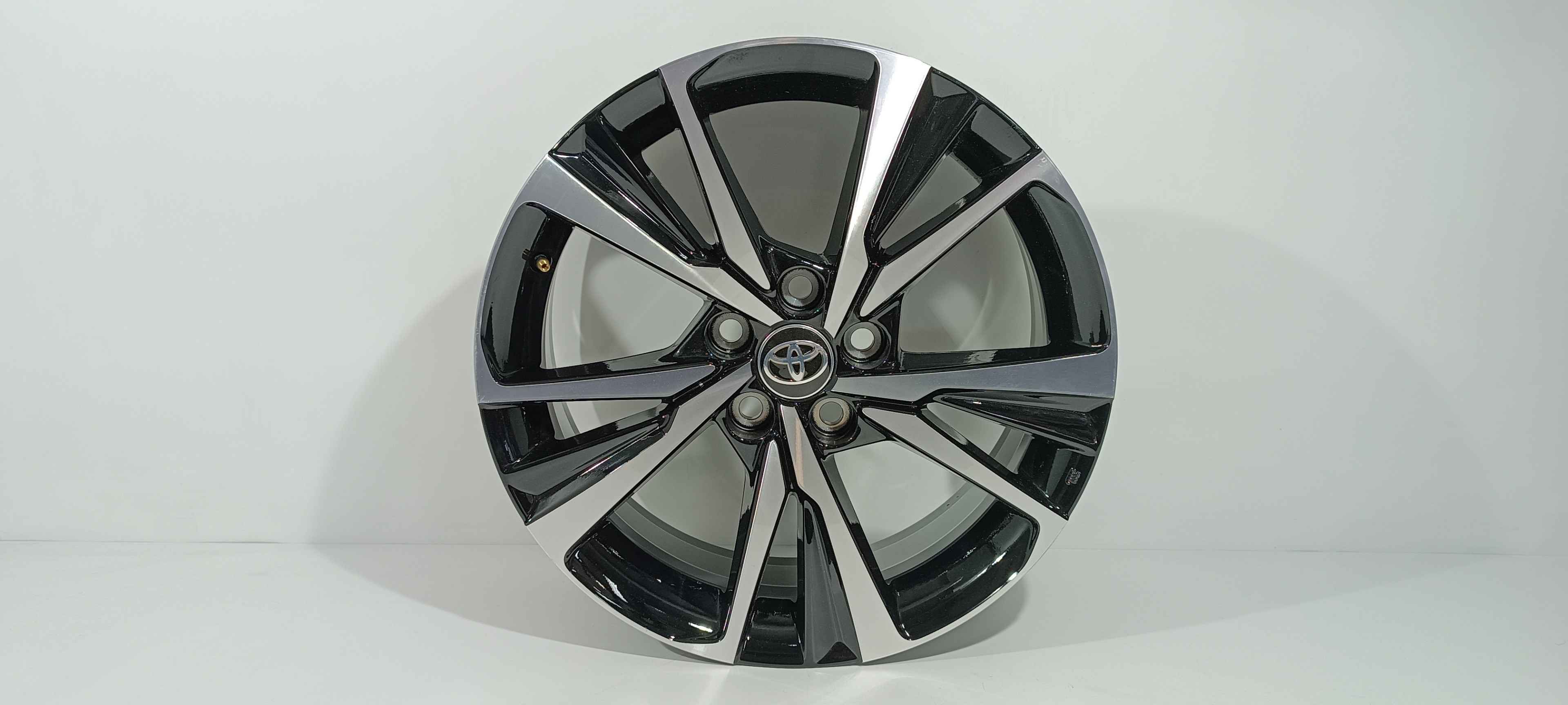 42611F4331 FELGE / 989730 FÜR TOYOTA C-HR ZYX20L-AHXKBW