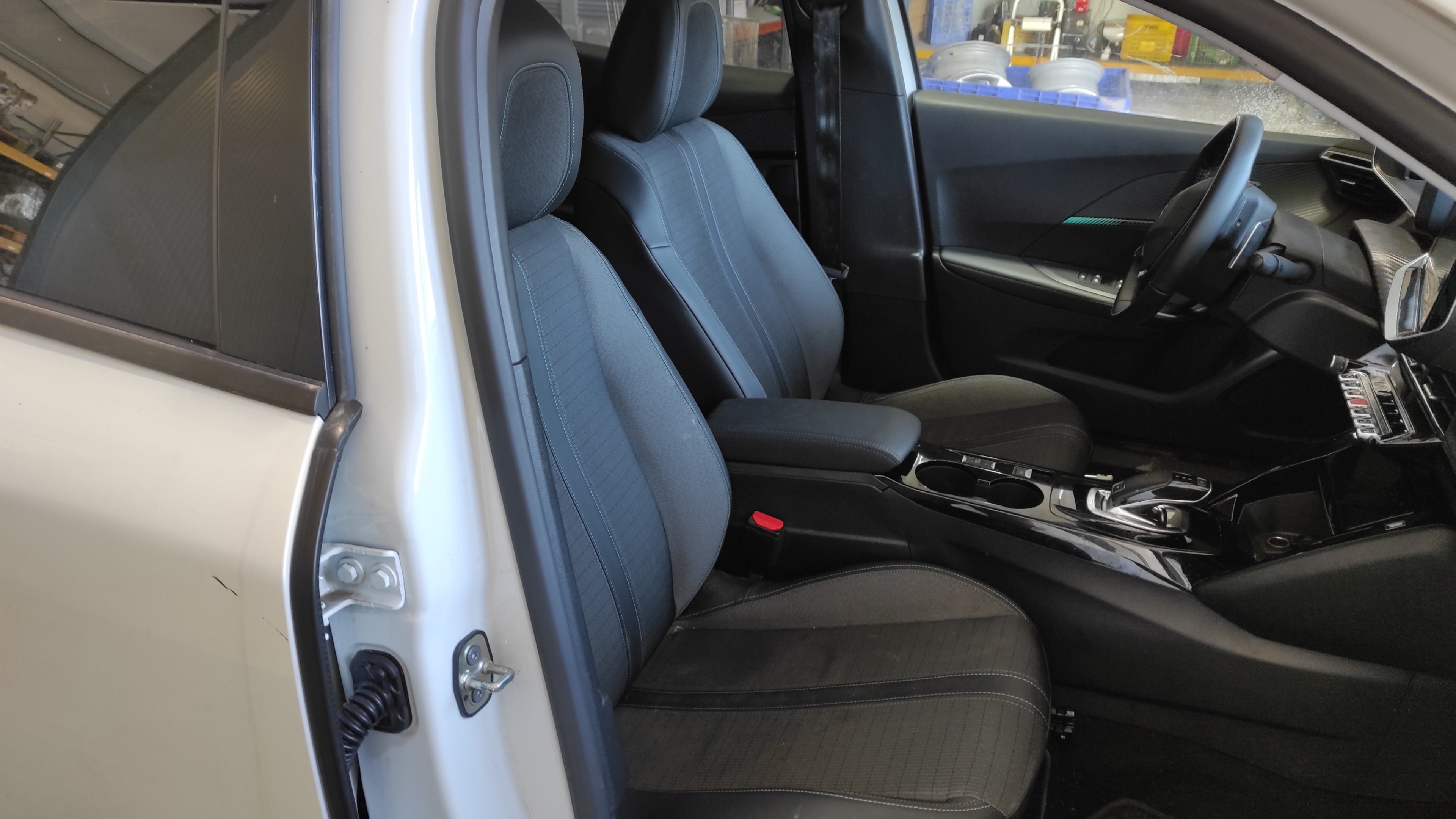 98201553VV INNERER GRIFF VORNE LINKS / A006AB01 / 915059 FÜR PEUGEOT 2008 P1 A - Bild 9 von 9