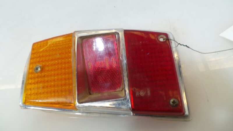 Renault 6 Compacto 5p 1.1 (688-13) PILOTO TRASERA DERECHA YORKA82194/YORKA82194