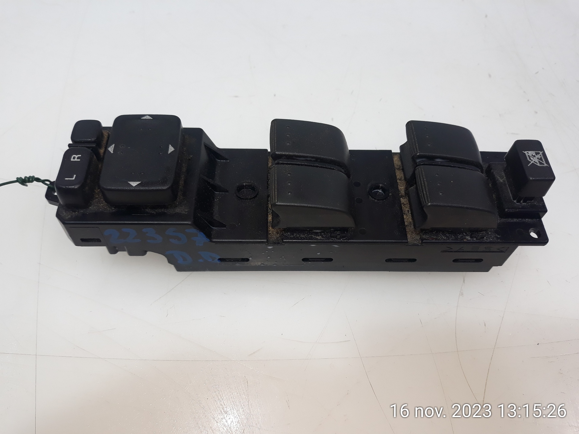 Mazda 5 (CR19) Monovolumen 1.8i 16V (L823) INTERRUPTOR DE ELEVALUNAS DELANTERO DERECHO CC3366350A/CC3366350A