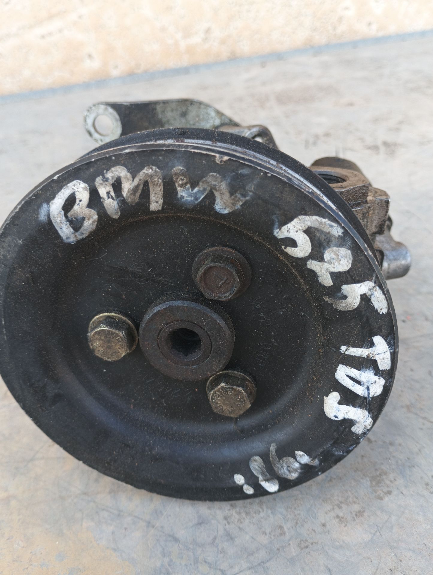 147977120bar BOMBA DIRECCION BMW 5 1981 1982 1983 1984 1985 1986 1987 1288094 img/italiano/Despiece/1288094/1288094_1780383005603.jpg 147977120bar BOMBA DIRECCION BMW 5 1981 1982 1983 1984 1985 1986 1987 1288094 img/italiano/Despiece/1288094/1288094_1780383005603.jpg
