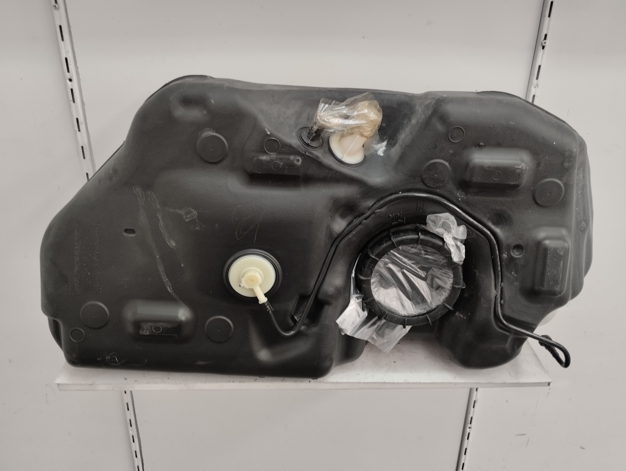 SERBATOIO DI CARBURANTE / 2011 / 155406 PER FORD FIESTA CB1 1.25 16V CAT - Foto 1 di 7