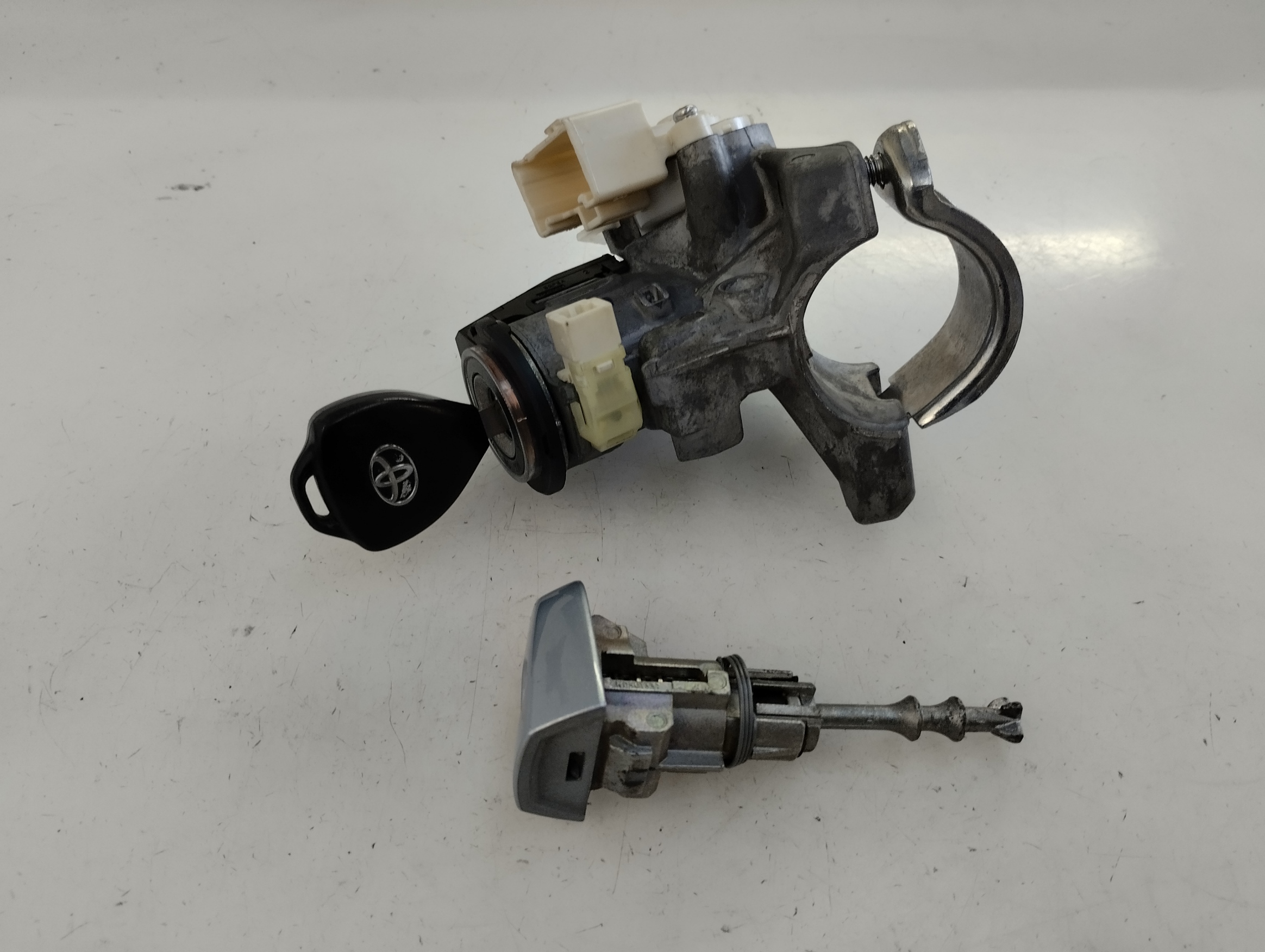 INTERRUTTORE DI AVVIAMENTO / 2007 / 156764 PER TOYOTA AURIS 1.4 16V CAT - Picture 1 of 9