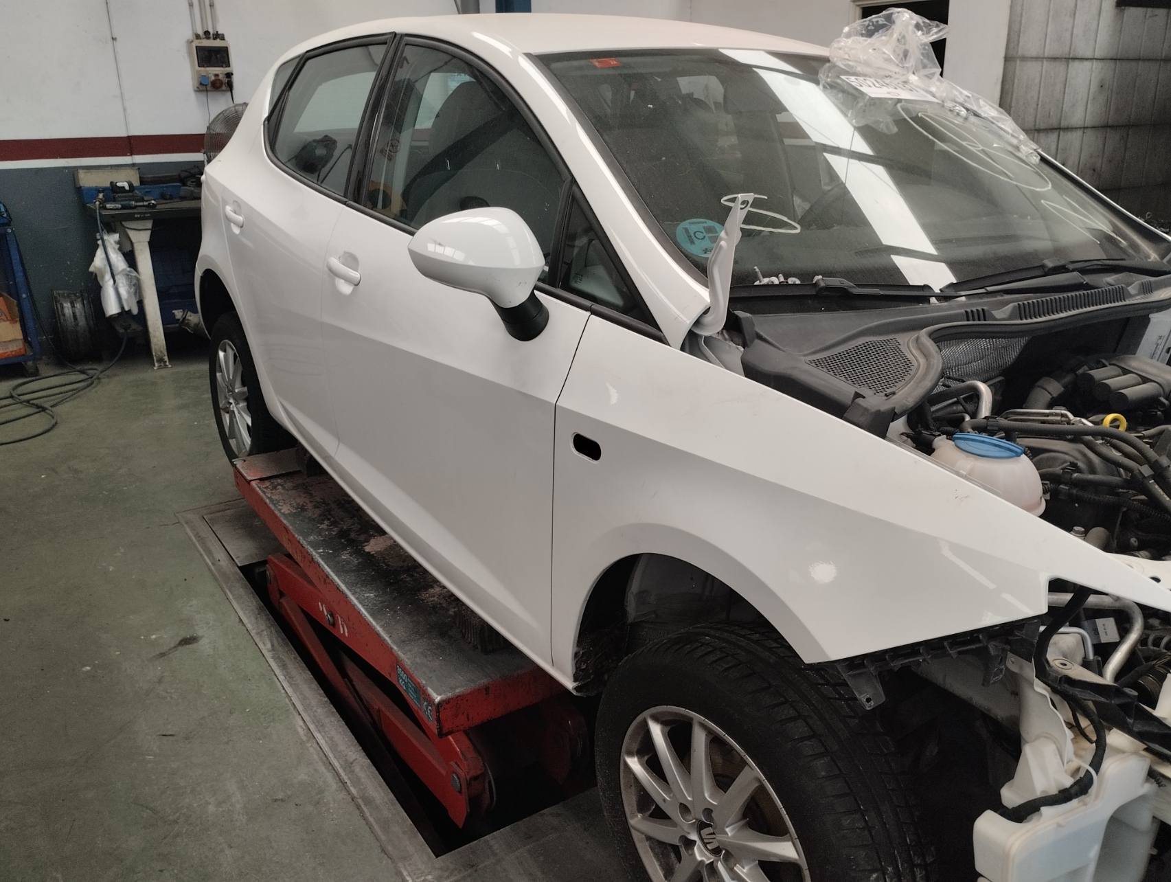 CAPOT / 2016 / 155300 PARA SEAT IBIZA 6P1 1.2 TSI - Imagen 5 de 7