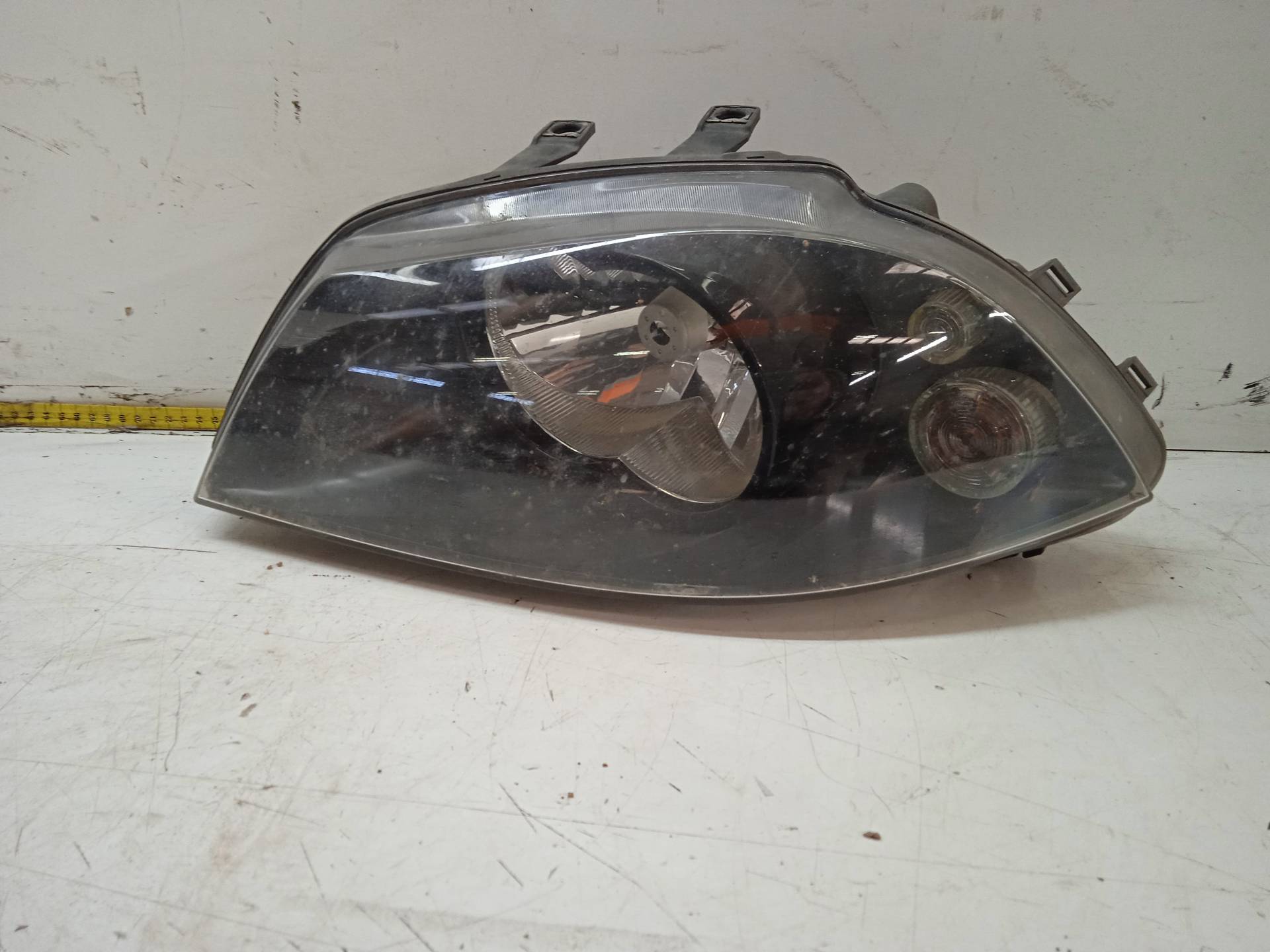 FARO IZQUIERDO SEAT IBIZA 6L1