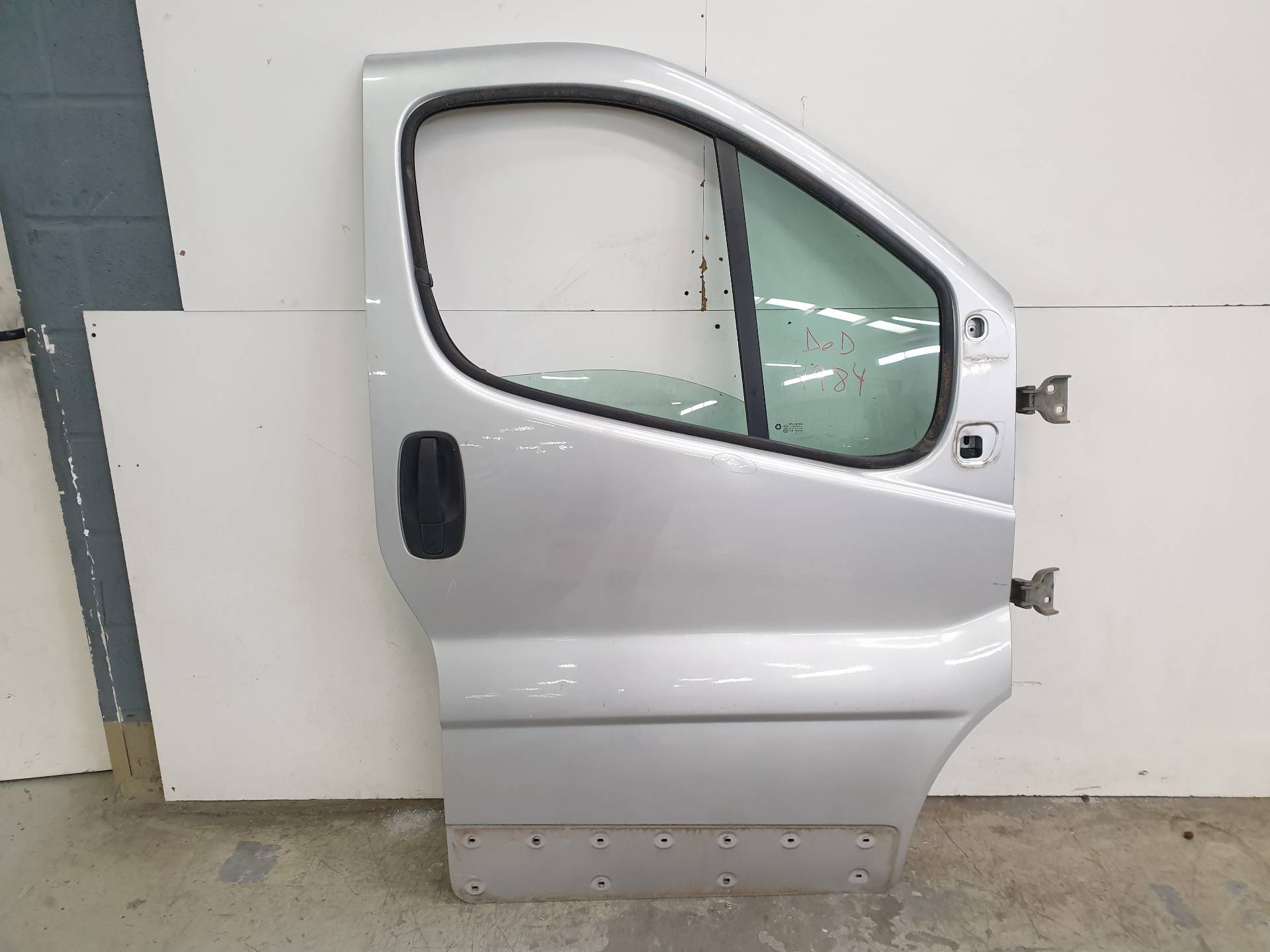ORDERE RECHTE TÜR OPEL VIVARO