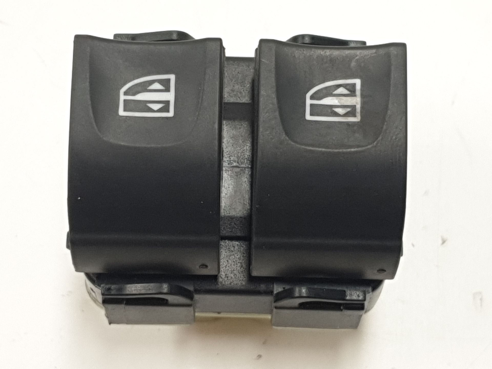 MANDO ELEVALUNAS DELANTERO IZQUIERDO RENAULT CLIO IV