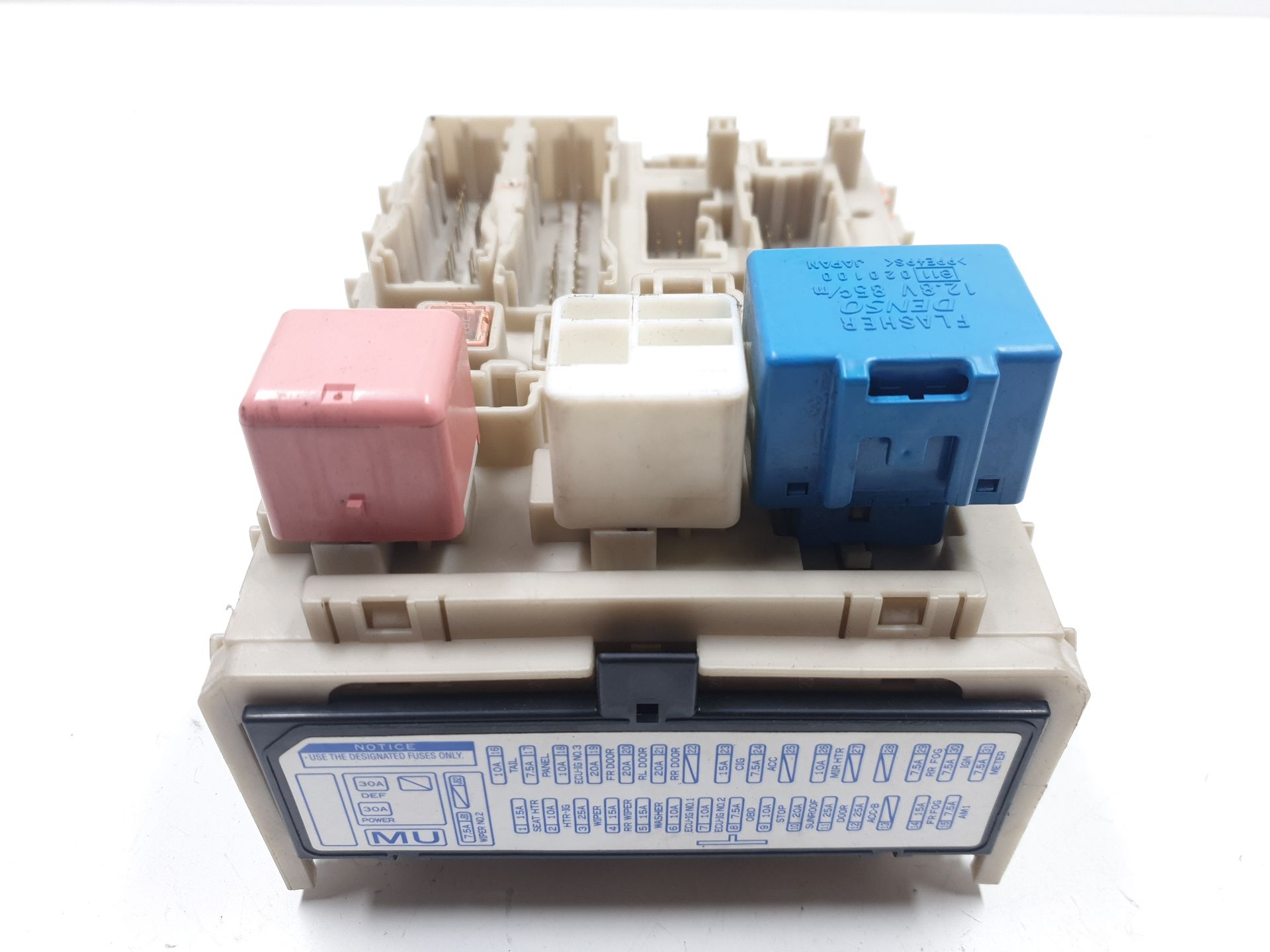 FUSE BOX UNIT TOYOTA VERSO _R2_