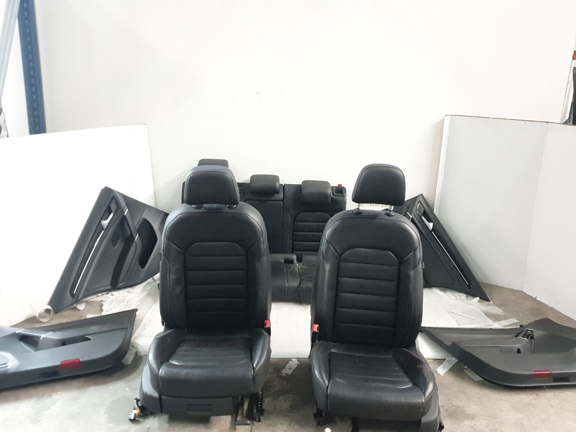 KOMPLETTES SITZSET VOLKSWAGEN GOLF VII 5G1, BQ1, BE1, BE2