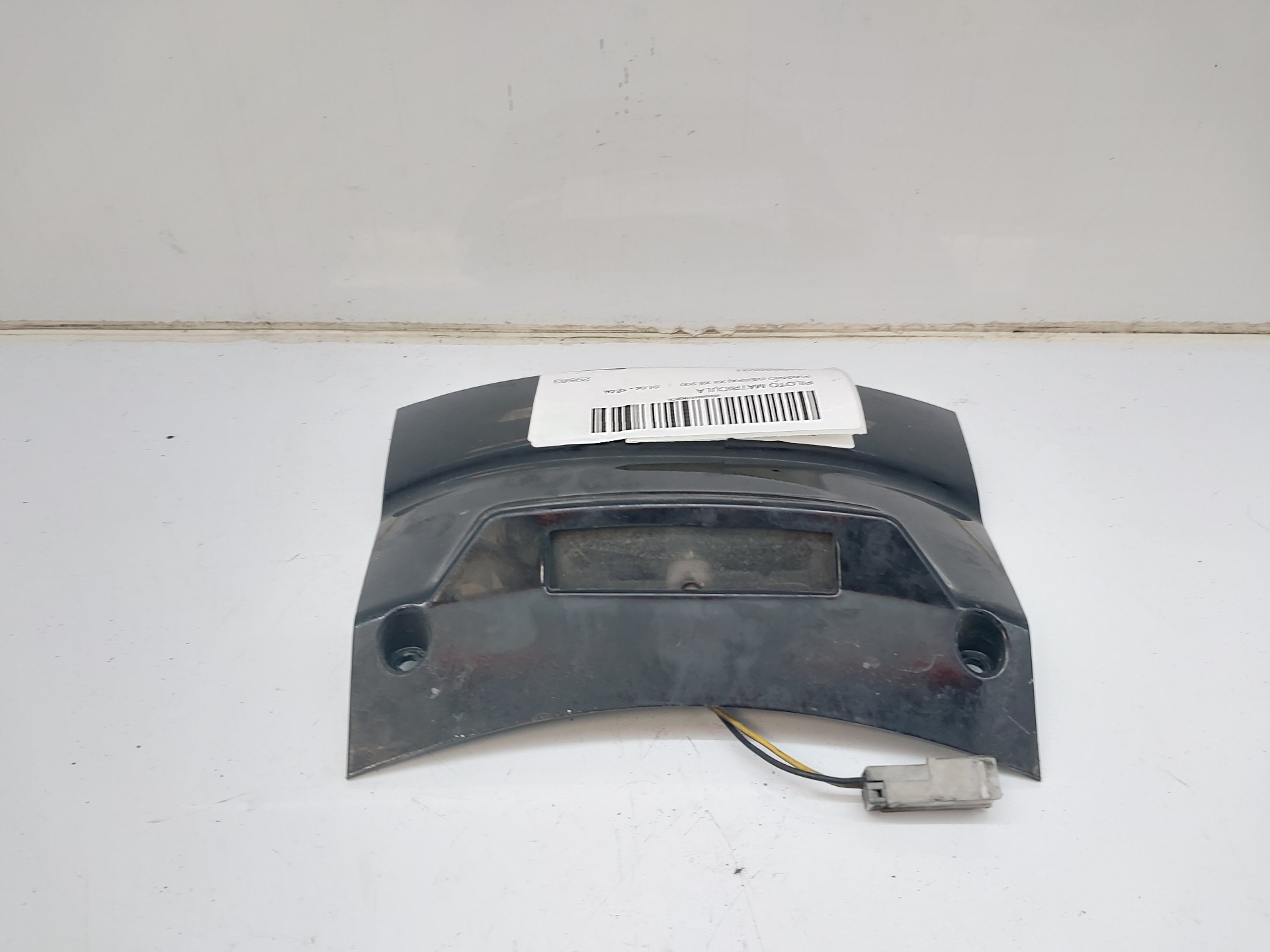 Piaggio Porter Ch.Cab/Pick-up 1.4 D (LDW1404) LUCI PORTATARGA 50R000931
