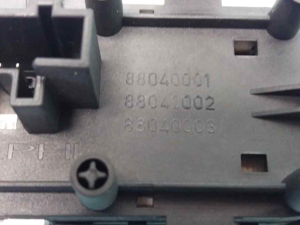 Foto 5 di 8